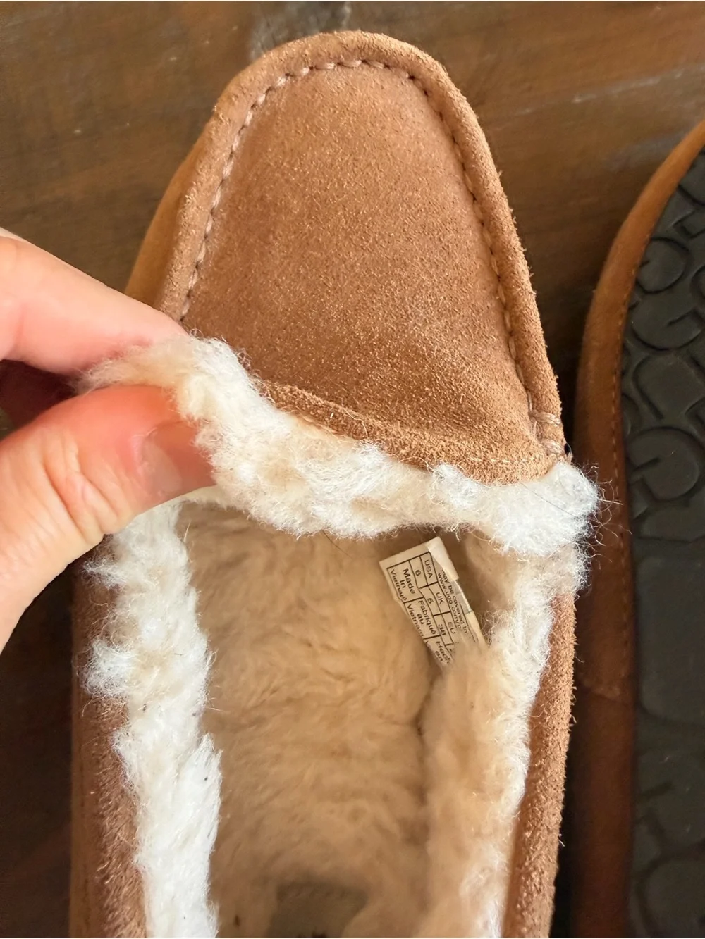 UGG Kids Chestnut Brown Shearling-Lined Slippers